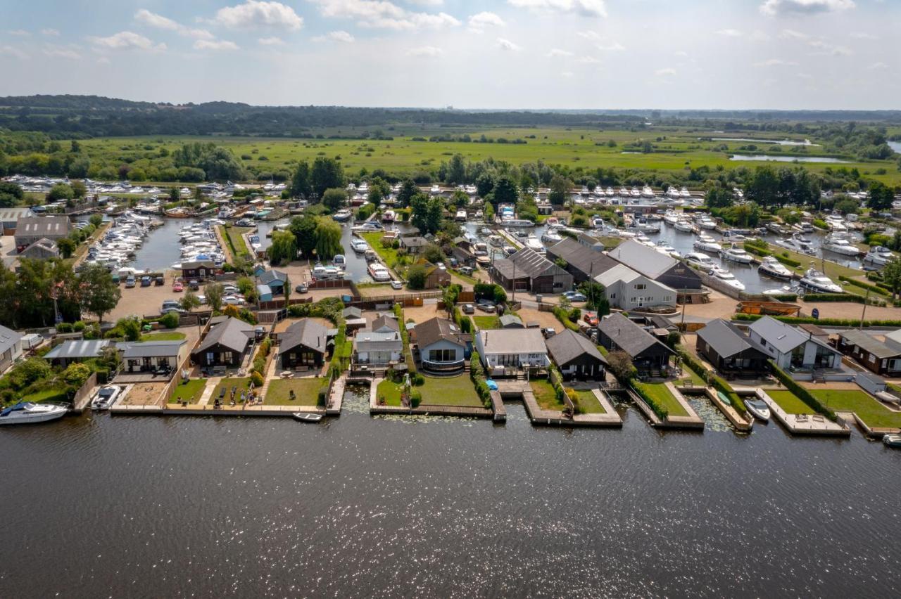 River View - Norfolk Broads Brundall Экстерьер фото