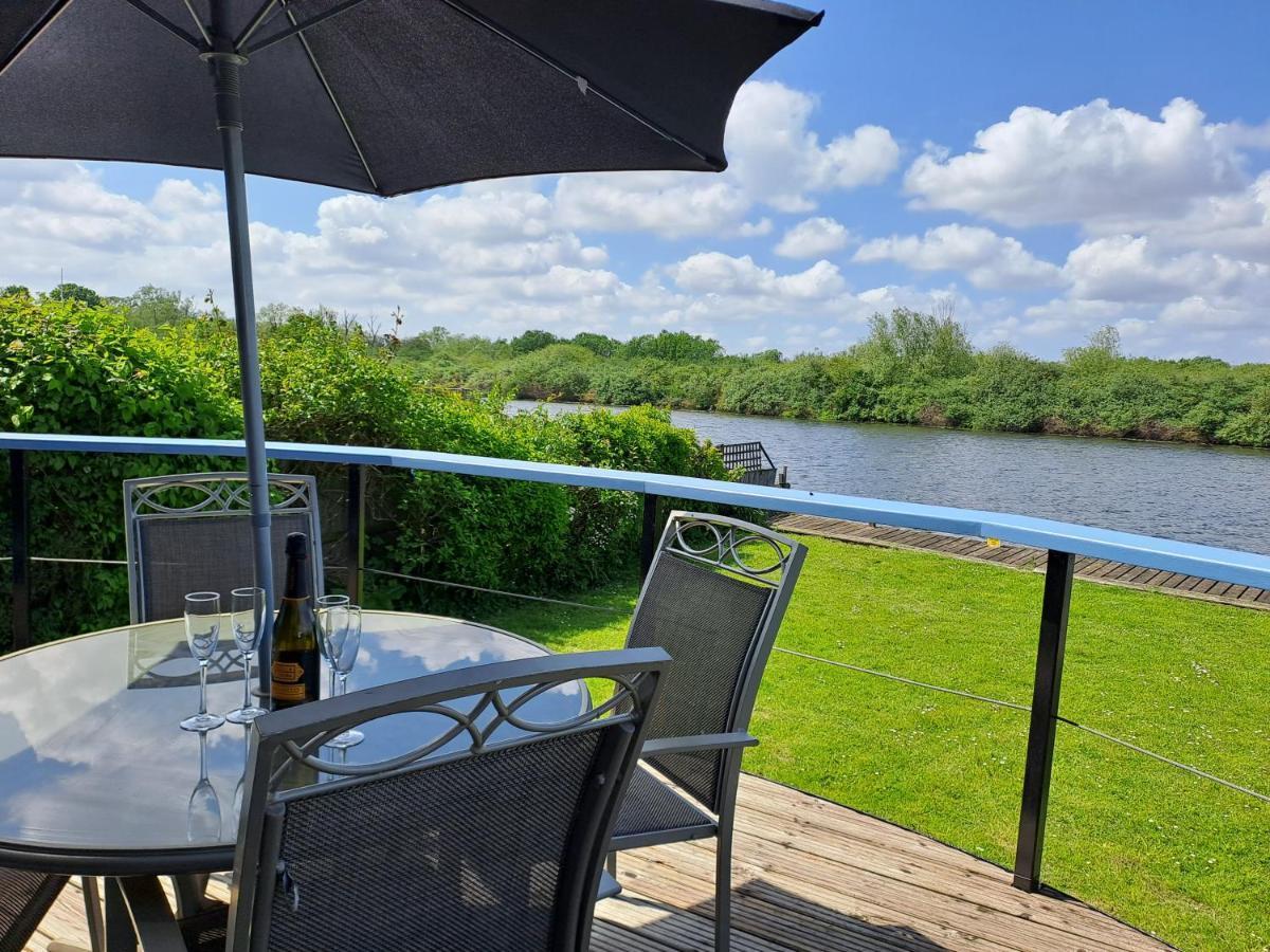 River View - Norfolk Broads Brundall Экстерьер фото